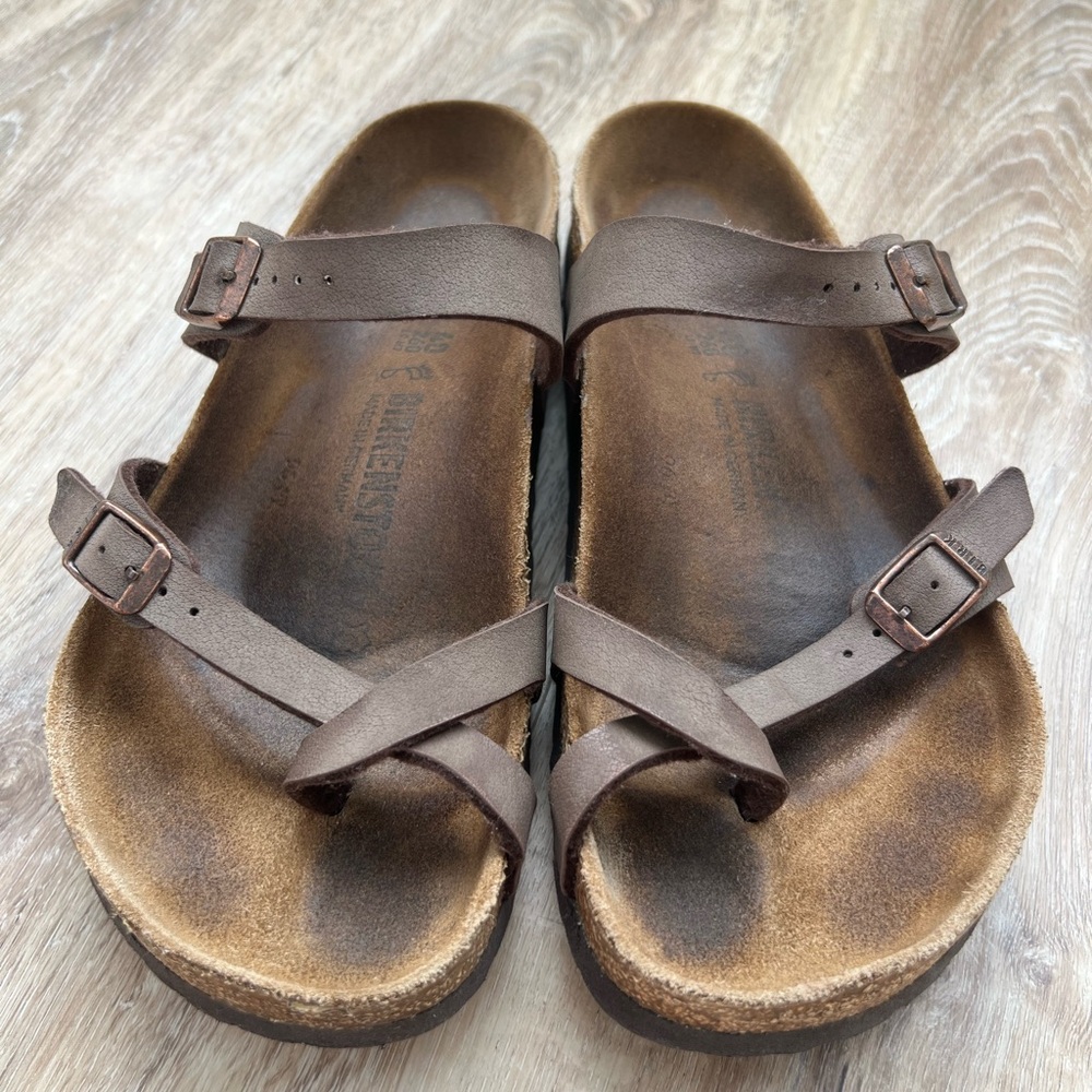 Birkenstock Mayari size 9W/ 40 EU